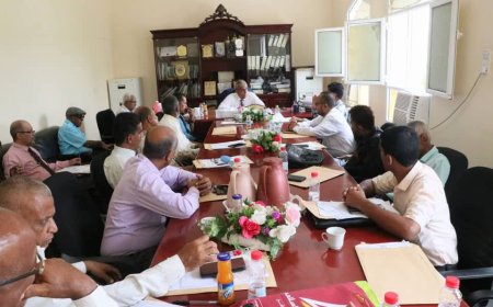 مجلس جامعة أبين يعقد اجتماعه الدوري لشهري مارس وأبريل 2025م