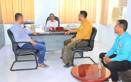 الدكتور العمودي يلتقي بقيادة نقابة المهن الصحية بهيئة مستشفى سيئون العام