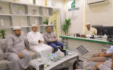 تكريم مميز في تريم.. مؤسسة الطبيب الزائر تشيد بإنجازات الوداد للتنمية وتعزز أواصر التعاون