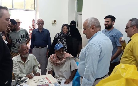 مدير صحة عدن يدشن المخيم الطبي المجاني للأمراض المزمنة في مجمع القطيع الصحي بصيرة