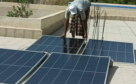 تركيب الواح الطاقة الشمسية و جهاز أربعة كليو لفرع الأحوال المدنية بمديرية القطن