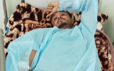 أبناء حمة يطمئنون على صحة الشيخ علي منصور الجلادي بعد خضوعه لعملية جراحية بيافع لبعوس