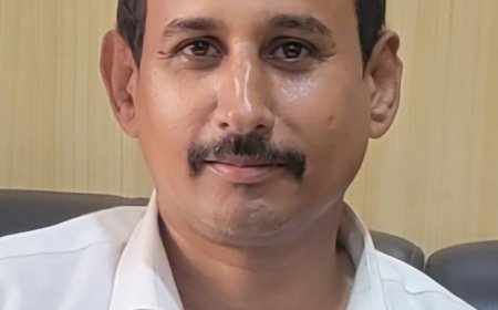 الصحفي محمد مبارك يُوجِّه شكره لعدد من قيادات السلطة بالمحافظة والمديريات ورؤساء عدد من المكونات السياسية ونيابة جامعة أبين والشيوخ والوجهاء والشخصيات والاعلاميين المشاركة في عزاء والده