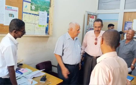 مدير عام مكتب الصحة بعدن يزور مستشفى الأمراض النفسية والعصبية