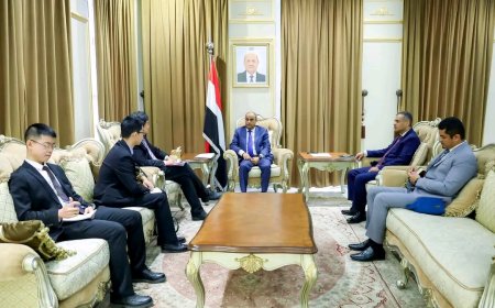 رئيس الوزراء يؤكد تطلع اليمن إلى زيادة الدعم الصيني في الجوانب الاقتصادية والخدمية