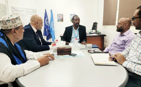 محافظ تعز يبحث مع برنامج الأغذية العالمي احتياجات وأولويات المحافظة