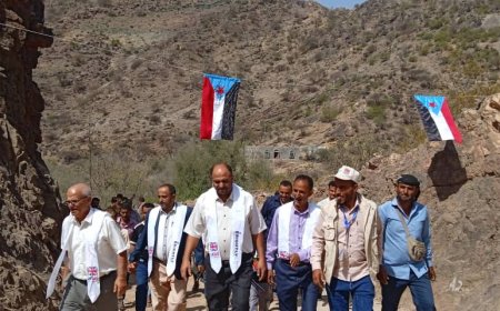 السلطة المحلية بمديرية الضالع تفتتح  مشروع طريق الحميراء العليا بتنفيذ جمعية رعاية الأسرة وبتمويل الخارجية البريطانية