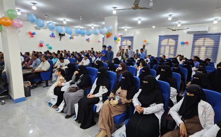 مستشفى كرى في مأرب يحتفل باليوم العالمي للتمريض تكريماً وتقديراً للكوادر الصحية