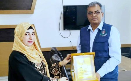 شرطة السير بعدن تكرم منظمة "مرايا المستقبل"