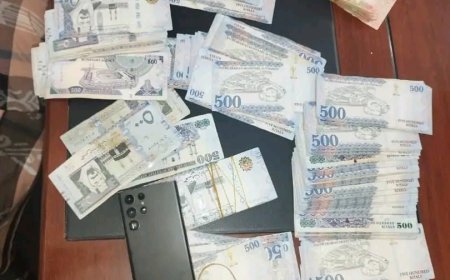 أمن العاصمة عدن يلقي القبض على متهم بسرقة 220 ألف ريال سعودي خلال عملية نوعية خاطفة