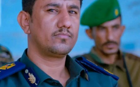 العميد الحوشبي يُعزي مدير الشؤون القانونية لقوات الحزام الامني في وفاة شقيقه