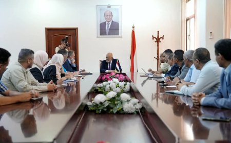 محافظ تعز يبحث مع المنسق المقيم للأمم المتحدة دعم مشاريع المياه