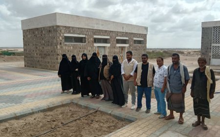 انجاز الاعمال الانشائية واستلام موقع العمل  في كلية العلوم الإدارية والمصرفية بجامعة لحج