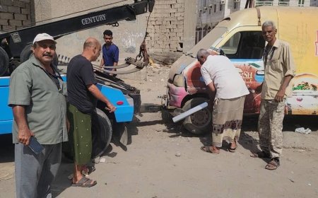 تواصل أعمال حملة رفع السيارات المتهالكة في مديرية المنصورة