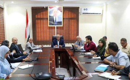 الوزير الشرجبي يبحث مع الفريق الفني للبنك الدولي التحضيرات الجارية لإطلاق سلسلة مشاريع المياه