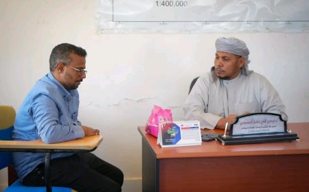 محافظ سقطرى يتفقد مكتب الصحة العامة والسكان ويؤكد دعم السلطة المحلية للنهوض بالقطاع الصحي