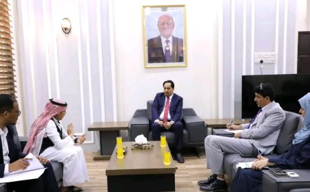 البكري يناقش مع البرنامج السعودي آخر التجهيزات في ملاعب "الروضة والميناء والجزيرة"