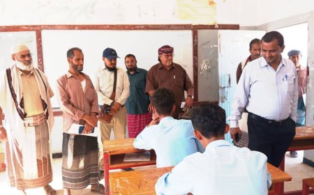 مدير عام يافع سرار يتفقد سير امتحانات الثانوية ويشيد بانضباط اللجان وتنظيم العملية الاختبارية