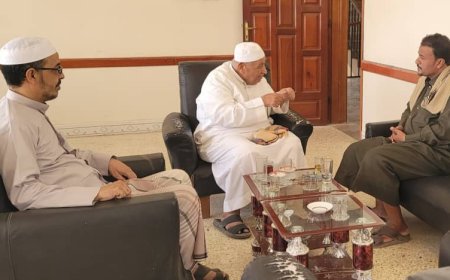 مدير ادارة التربية والتعليم م/ شبام يلتقي استاذ الاقتصاد الزراعي البروفسور محمد الحبشي