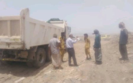 صندوق النظافة وتحسين المدينة بالعاصمة عدن يوضح بخصوص الحريق الذي غطت أدخنته سماء المدينة