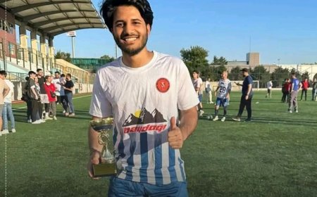 الجزائري نورالدين يستدعي اللاعب المغترب في الامارات عبدالرحمن نويد نعمان