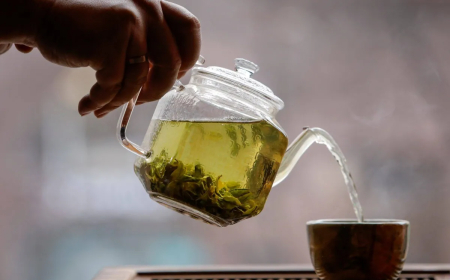 لتعزيز الطاقة بشكل فوري... 5 مشروبات صحية يُنصح بتناولها بعد الغداء