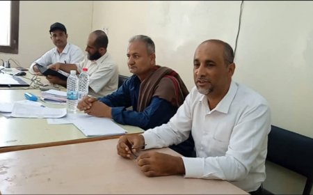 تدشين الورشة التدريبية للمعلمين جامعي البيانات ومنفذي الاختبار الايسر للتعليم التعويضي بمديرية سرار