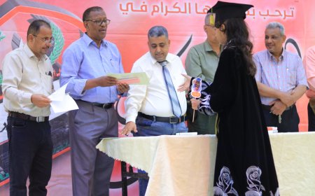 رياض ومدارس السلام الأهلية بعدن تحتفي بتخرج أوائل طلابها للعام الدراسي 2024 - 2025
