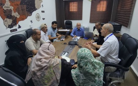 الوكيل الشبحي يستقبل مدير البرامج الصحية بمنظمة الصحة العالمية