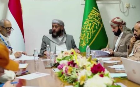 وزير الاوقاف والارشاد يشدد على ضرورة تسخير كافة الجهود لخدمة الحجاج