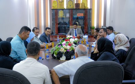 نائب وزير النقل يتفقد سير العمل في الهيئة العامة لتنظيم شؤون النقل البري