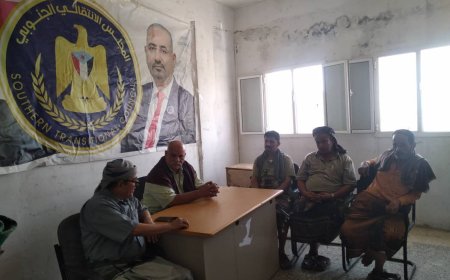 رئيس تنفيذية انتقالي لودر يلتقي مدير عام المديرية ومدير الأمن لمناقشة قضايا استثمارية وخدمية