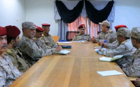 المفتش العام يتفقد دائرة الخدمات الطبية العسكرية ويدشن دورة تدريبية في الإسعافات الأولية