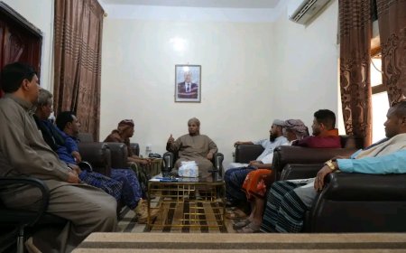 محافظ سقطرى يلتقي وكيل نيابة حديبوه وأعضاء النيابة ويؤكد دعم السلطة المحلية للسلطة القضائية