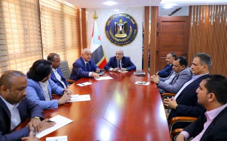 لجنة الطوارئ تواصل عقد اجتماعاتها وتثني على جهود رئيس الوزراء