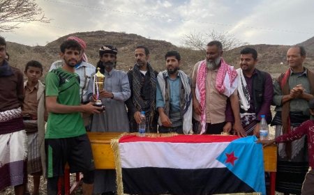 الأهلي يتغلب على الصقر في مباراة وديه بمناسبة ذكرى فك الارتباط
