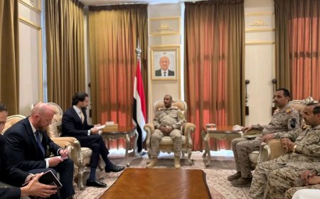 رئيس هيئة الأركان يبحث أوجه التعاون العسكري والأمني مع القائم بأعمال السفارة الامريكية