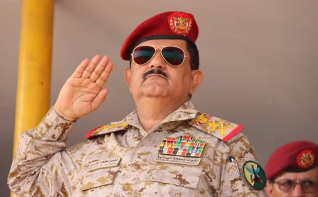 وزير الدفاع: هدفنا انهاء الإرهاب الحوثي واستعادة مؤسسات الدولة