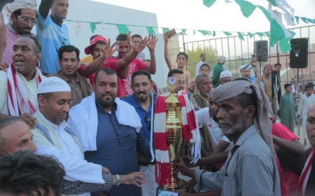 بثلاثية الأحقاف شبام يتوَّج بطلاً لدوري الفقيد محمد سالم عفيف بعد مواجهة مثيرة