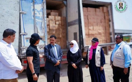 بتوجيهات من الرئيس الزُبيدي.. الدائرة الطبية للقوات المسلحة تُدشّن توزيع محاليل وريدية للمراكز الطبية في عموم محافظات الجنوب
