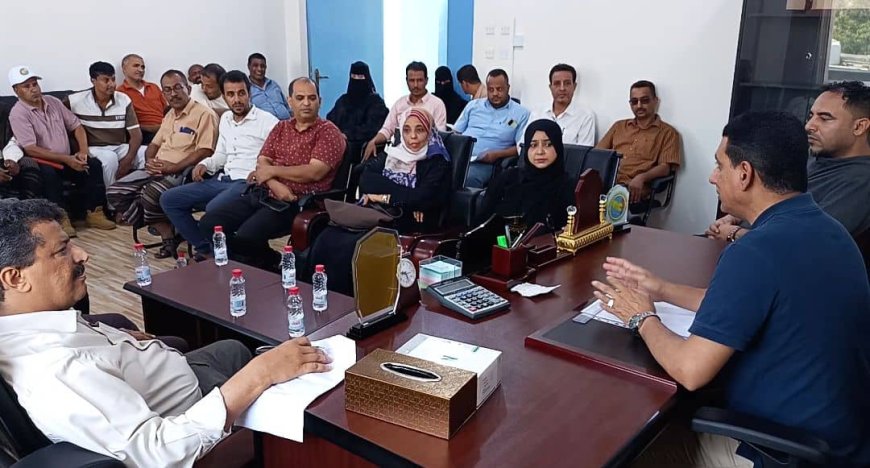 إجتماع موسع يناقش ترتيبات تنفيذ عدد من التدخلات لمكافحة الضنك والحميات في عدن