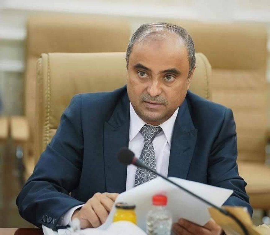 مدير عام المؤسسة الاقتصادية اليمنية يهنئ الأستاذ سالم بن بريك بمناسبة تعيينه رئيساً لمجلس الوزراء
