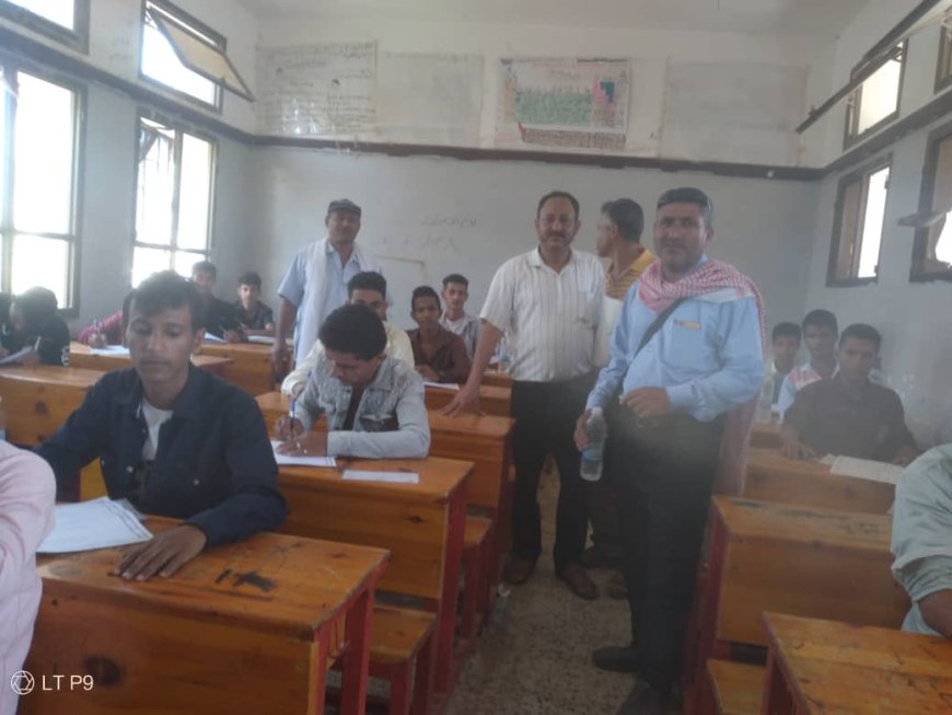 عضو الجمعية الوطنية بالمجلس الانتقالي الجنوبي جمال علي يزور المركز الامتحاني صلاح الدين الأيوبي