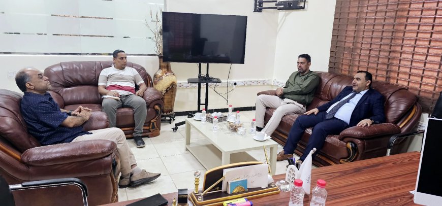 "الشباب والرياضة" و "مؤسسة التواصل الإنساني" يناقشان برامج تمكين الشباب