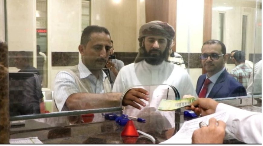 وفاءً للوعد..وزارة الأوقاف والإرشاد تبدأ تسليم المبالغ المستردة لحجاج بلادنا عن موسم 1445هـ