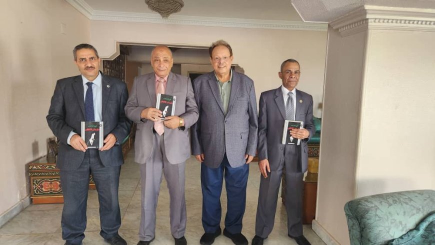 في زيارة ودية أخوية.. الرئيس علي ناصر محمد يستقبل أساتذة من جامعة الأزهر