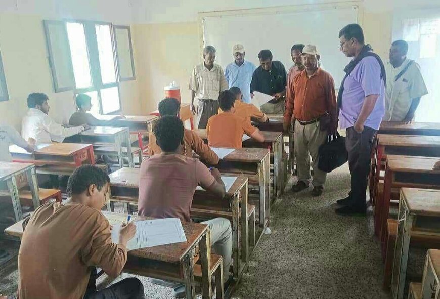 القائم بأعمال مدير تربية خنفر يتفقد سير اختبارات الثانوية العامة في مركز السد باتيس