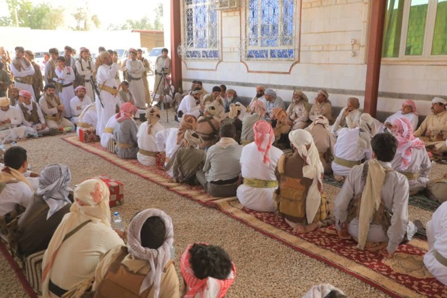 مأرب.. إجتماع موسع لقبائل عبيدة يؤكد جاهزيتها لمعركة التحرير وتطالب المجلس الرئاسي بإنهاء سياسة الإقصاء والتهميش