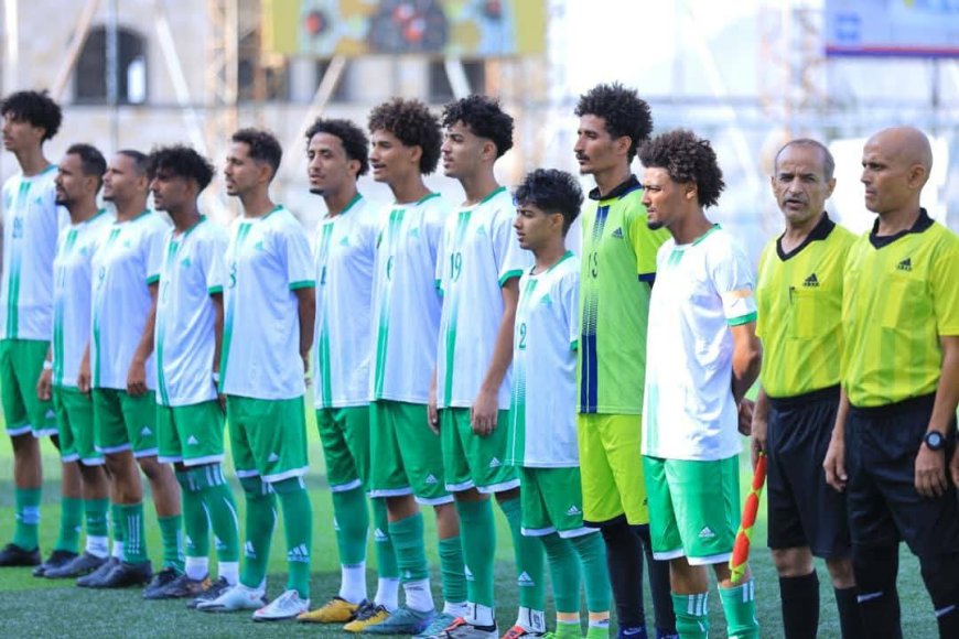 فريق أهلي تعز لكرة القدم يُتوَّج بكأس أسبوع المرور العربي 2025.