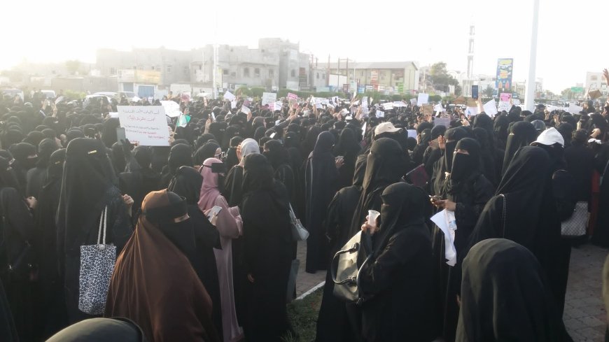 ثورة النسوان في عدن صرخة نسائية تطالب بالحياة والخدمات